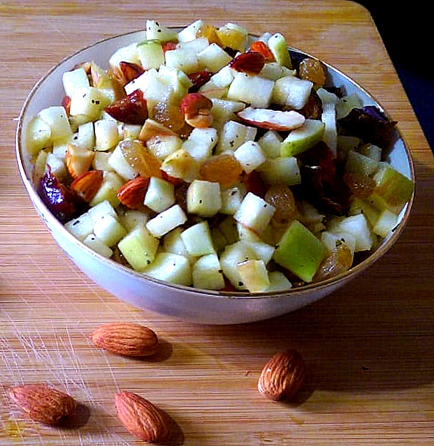 Apple and Almond Salad | Tasty Delightz